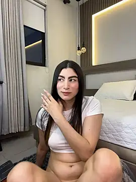 evelyn_hills Chat XXX in diretta
