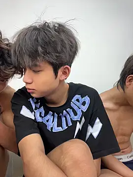 -OvO- 网络视讯表演