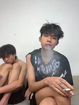 -OvO-のウェブカメラショー