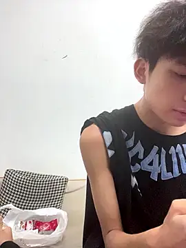-OvO- Show in webcam