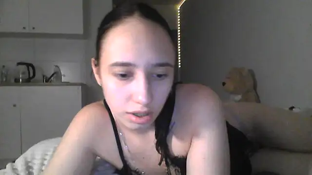 Show modela DarkMirel na web-kameri