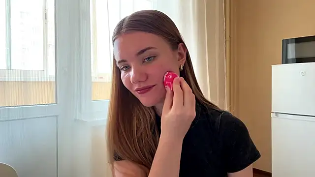 doana_bebriti Adlı Modelin Canlı XXX Sohbeti