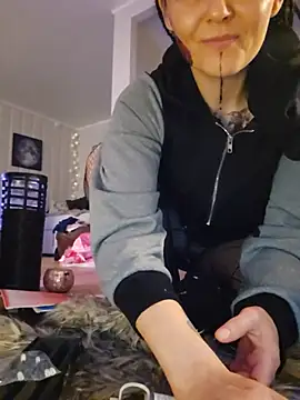 MyManCave's Live XXX Chat