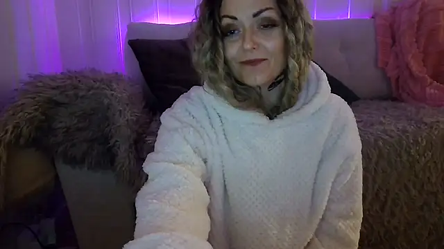 MyManCave live XXX chat