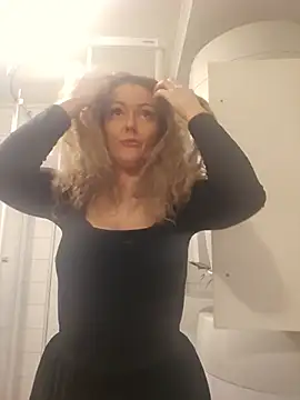 MyManCave 라이브 XXX 채팅