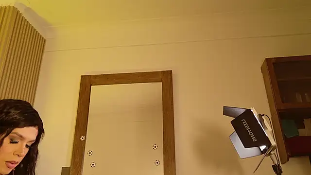 عرض كام emma_dragon