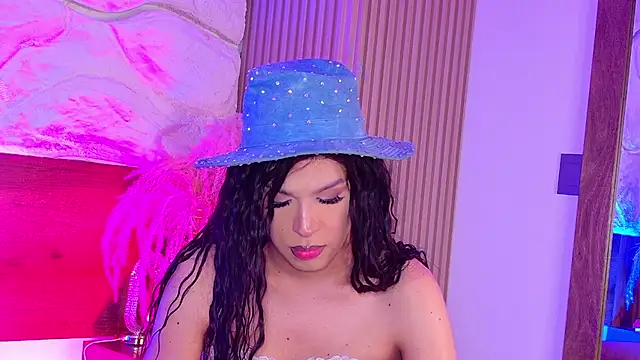 emma_dragon Adlı Modelin Web Kamerası Şovu