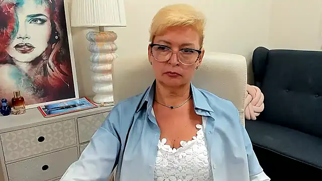 luna_xfantasy webkamerás műsora