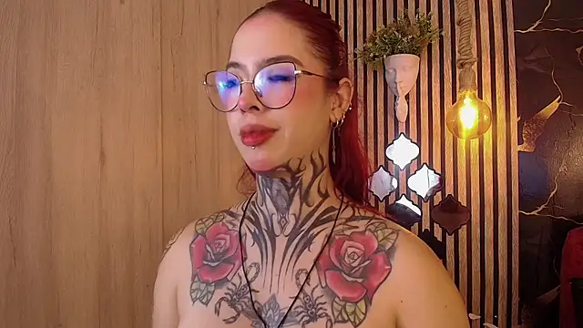 Atenea_Red Adlı Modelin Web Kamerası Şovu