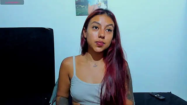 Maia_Walker Chat XXX live