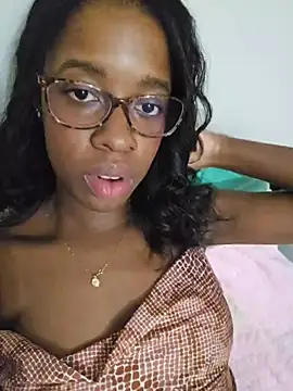 Im_Camila__ লাইভ XXX চ্যাট