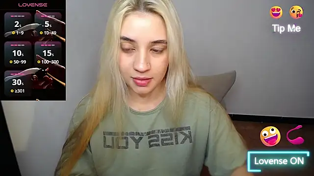 Ambar_lynn01 Adlı Modelin Canlı XXX Sohbeti