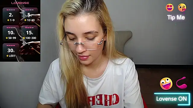 Ambar_lynn01's Live XXX Chat