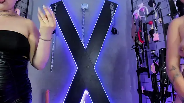 Вебкам-шоу LexyVenus_BDSM