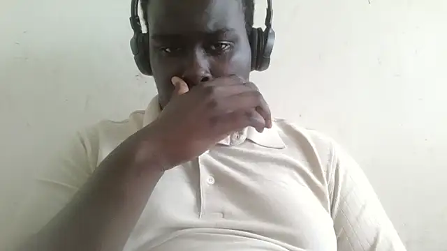 KIngAtlasMensah Show in webcam