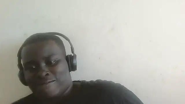 KIngAtlasMensah Show in webcam