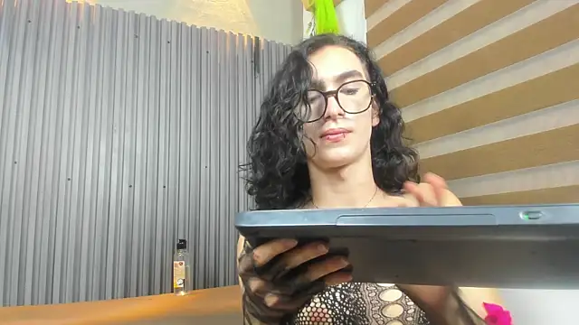 Shammy_rosse Webcam Show