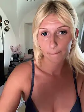 Вебкам-шоу barbiplaymate