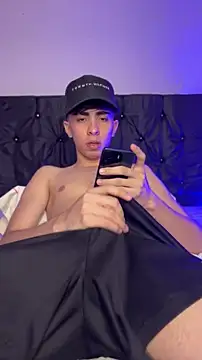 Czat XXX na żywo – michaell_twinkk