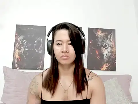 Chatroom XXX en direct de AngelMartinss