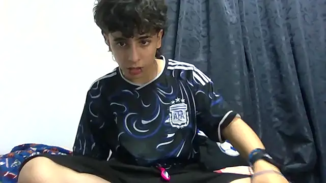 LatinHeatX22 Show Webcam