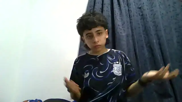 LatinHeatX22 Webcam show