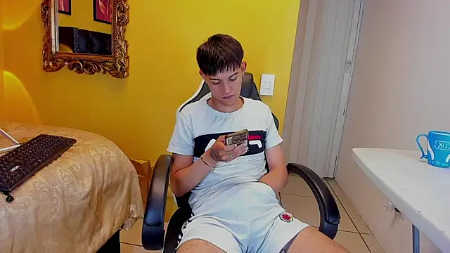 Show modela luckk_ na web-kameri