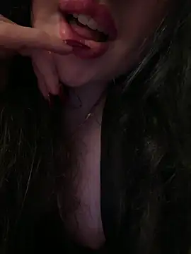 Chatroom XXX en direct de VictoriaSchneider_