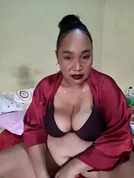 Divine_doll 网络视讯表演