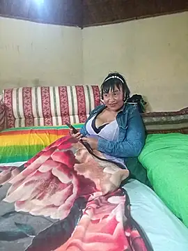 Divine_doll Webcam-Show