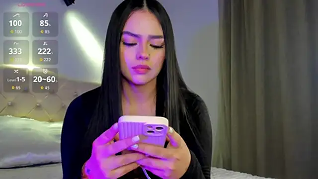 Sala de chat ao vivo de holly444_