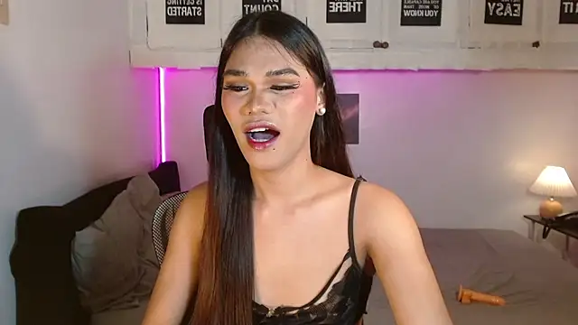 MollyButcher 网络视讯表演