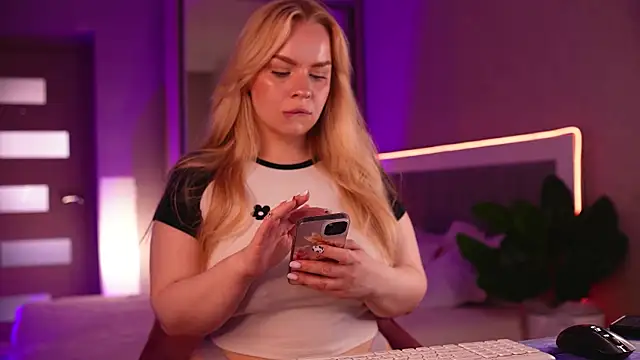 LisaLove3 Webcamshow