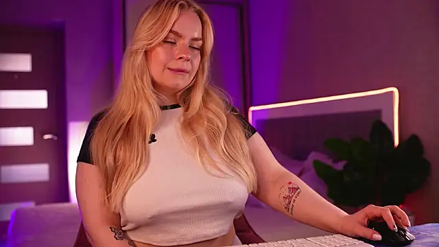 LisaLove3 – Live XXX-chat