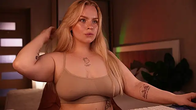 LisaLove3n Webbikameraesitys