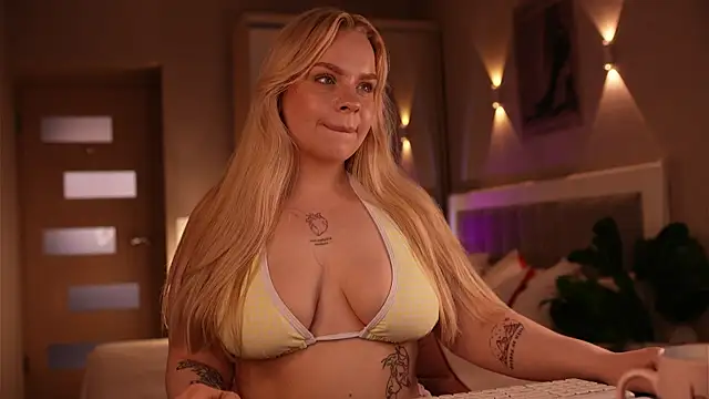 LisaLove3's Live XXX Chat