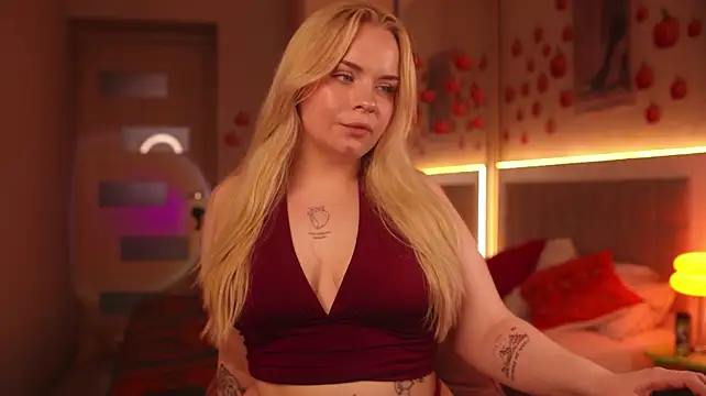 LisaLove3 Adlı Modelin Web Kamerası Şovu