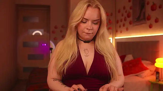 LisaLove3 Adlı Modelin Web Kamerası Şovu