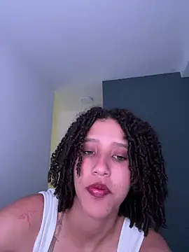 Stefy_sophie03 Adlı Modelin Web Kamerası Şovu