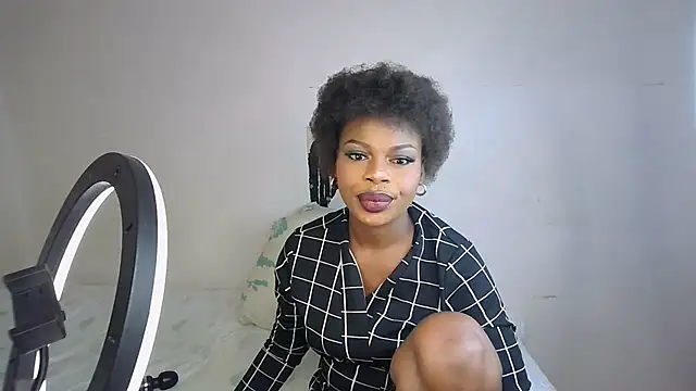 COCO__JUICY XXX чат на живо