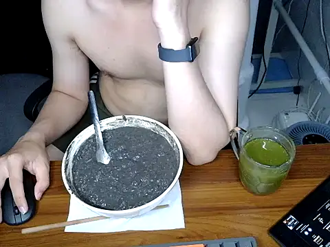Louis_Caox Show in webcam