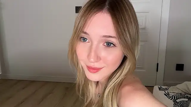Kattie_Petite's Live XXX Chat