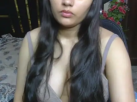 Its-akeera's Live XXX Chat