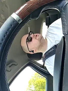 Show modela P4YNE na web-kameri