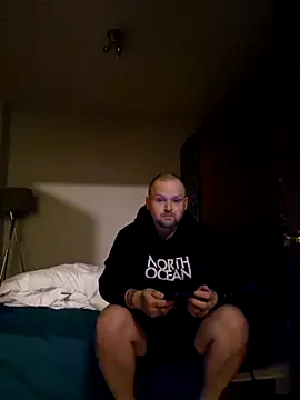 P4YNE webkamerás műsora