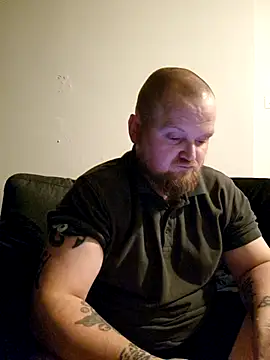 Pokazy przed kamerką – G-L-P