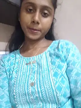 Priya_bby_01's Live XXX Chat