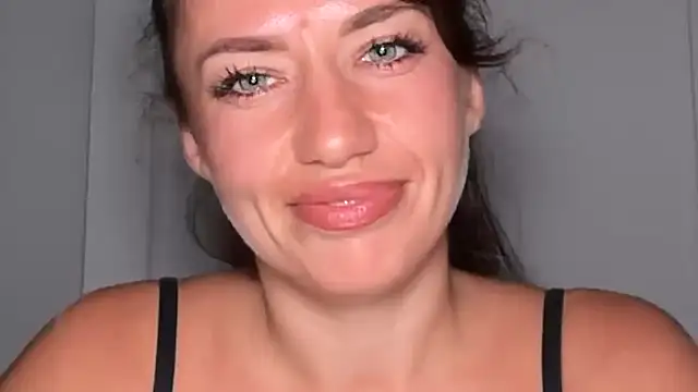missRorian's Live XXX Chat