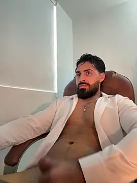 Ryan_Black3 Show Webcam