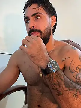 Ryan_Black3 Show in webcam